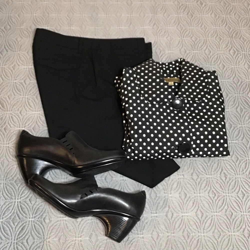 GAP Modern Boot slacks